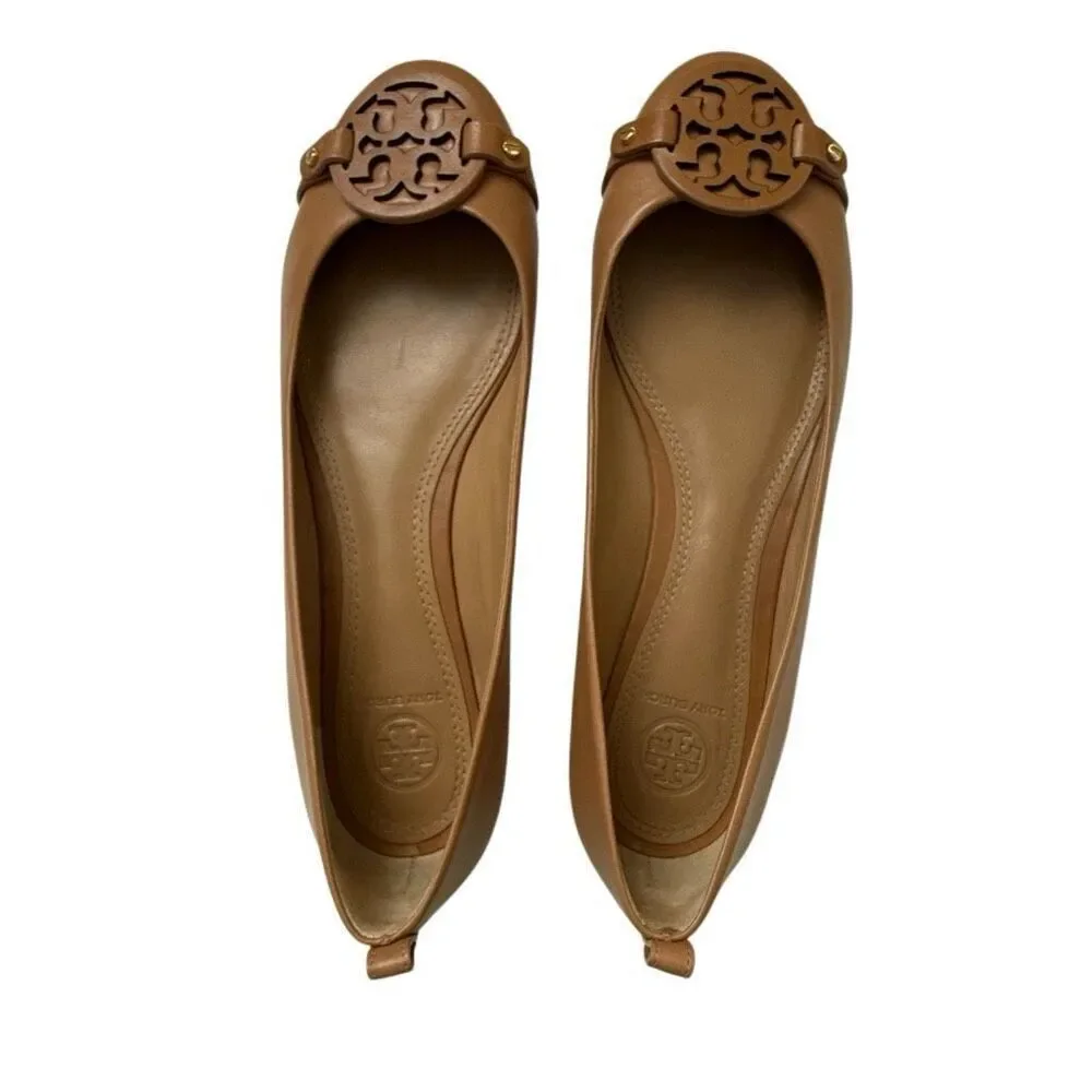 Tory Burch Womens Tan Brown Leather Slip-On Medallion Logo Ballet Flats Size 8.5
